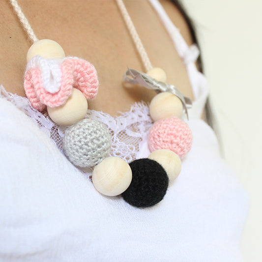 Collar de Lactancia Sadie Gris, Negro & Rosa Peach